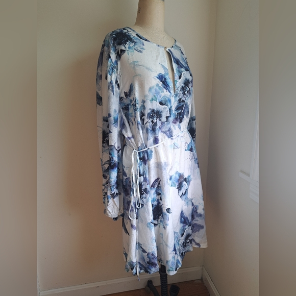 H&M NWT Floral Blue and White Dress XXL - Picture 1 of 7